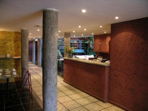 Hotel & Business Center Curic�