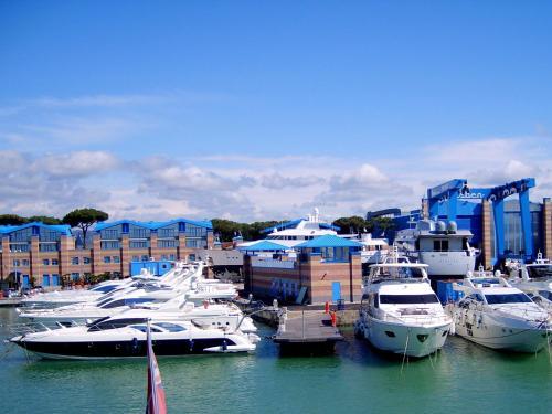 Villino La Rosa A Viareggio
