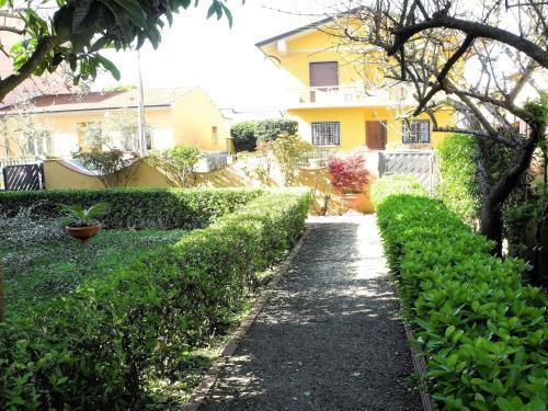 Villino La Rosa A Viareggio