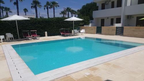 Trilocale Piscina E Doppio Giardino 6