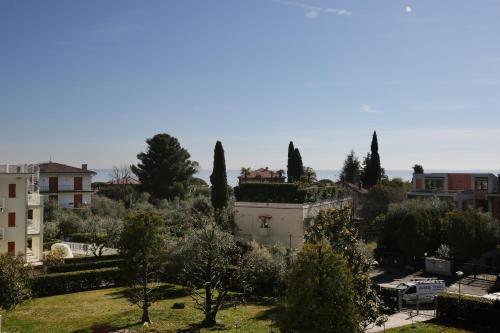 Toscolano-maderno Apartment Sleeps 8
