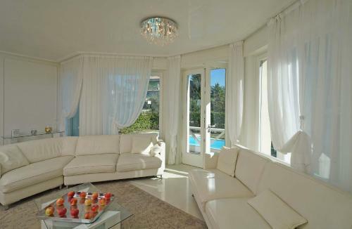Villa Sabine: New Modern Villa With Private Pool