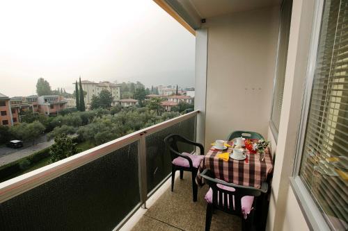 Toscolano-maderno Apartment Sleeps 6