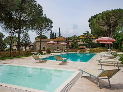 Vernazzano Basso Apartment Sleeps 6 Pool Wifi