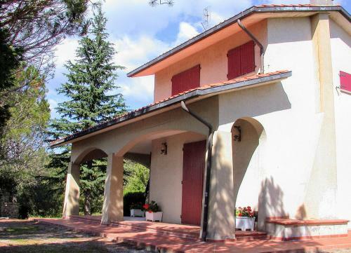Tuoro Sul Trasimeno Villa Sleeps 8 Pool Wifi
