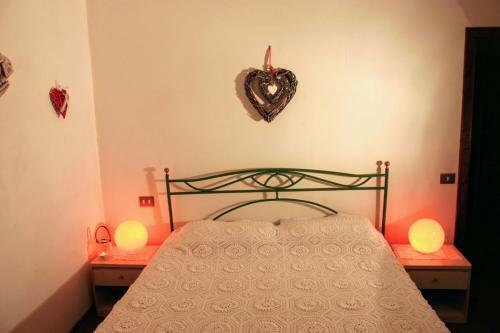 Tuoro Sul Trasimeno Villa Sleeps 8 Pool Wifi