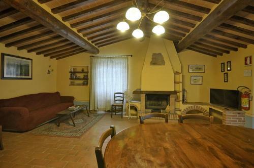 Vernazzano Basso Apartment Sleeps 6 T242209