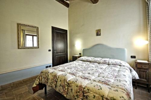 Vernazzano Basso Apartment Sleeps 6 T242209