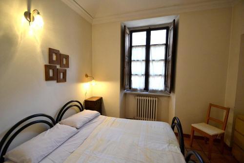 Turin Apartment Sleeps 4 Wifi