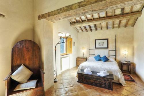 Umbertide Villa Sleeps 11 Pool Wifi