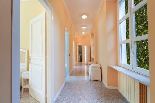 Stresa Villa Sleeps 10 Pool Air Con Wifi