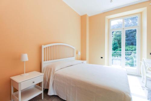 Stresa Villa Sleeps 10 Pool Air Con Wifi
