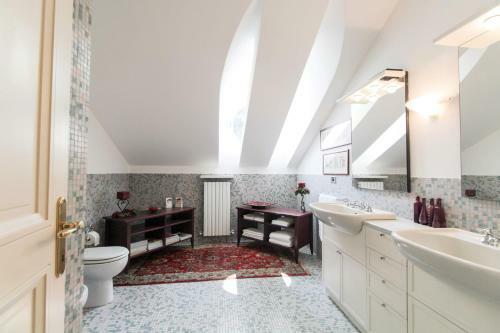 Stresa Villa Sleeps 16 Pool Air Con Wifi