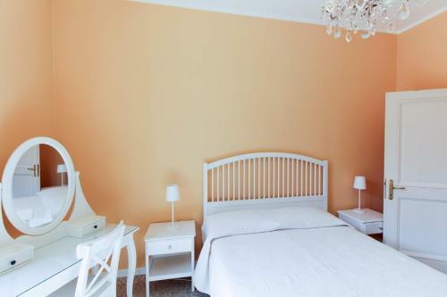 Stresa Villa Sleeps 16 Pool Air Con Wifi
