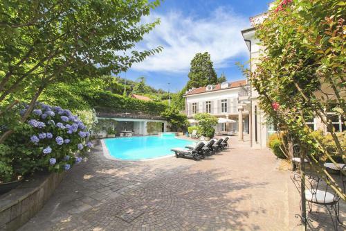 Stresa Villa Sleeps 16 Pool Air Con Wifi