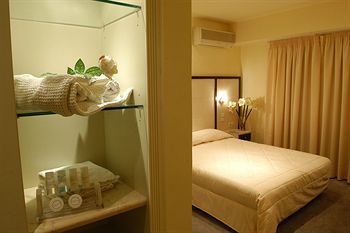 Piraeus Dream Hotel