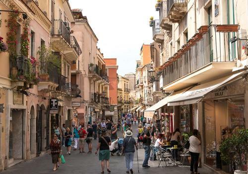 Degli Strategi Apartment