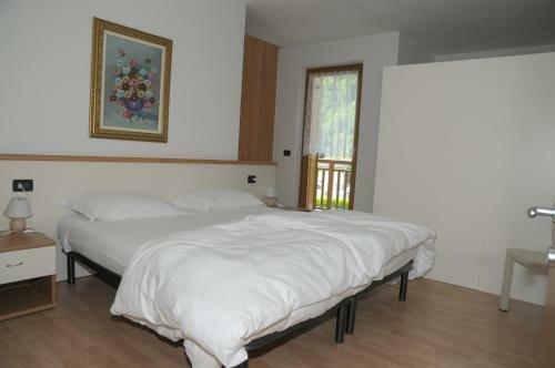 Apartments In Tenno/gardasee 24155