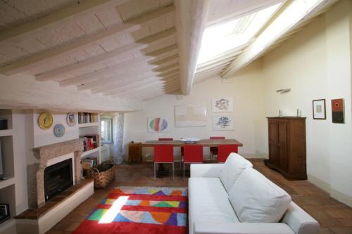 Todi Apartment Sleeps 4 Wifi