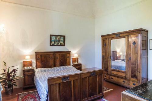 Serravalle Pistoiese Villa Sleeps 18 Pool Wifi