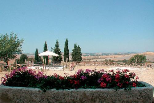 San Gimignanello Apartment Sleeps 5 Pool T490443