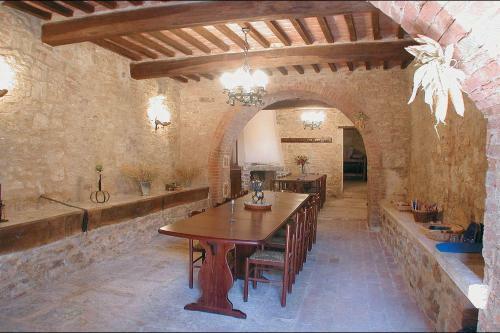 San Gimignanello Apartment Sleeps 5 Pool T490443