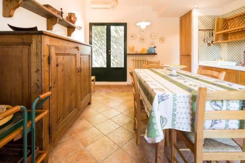 Siena Villa Sleeps 12 Pool Air Con Wifi