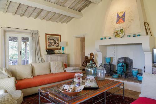 Siena Villa Sleeps 14 Pool Air Con Wifi