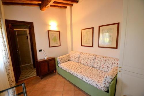 Siena Villa Sleeps 5 Pool Wifi