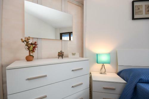 Sirmione Lake And Pool Holiday Apartment