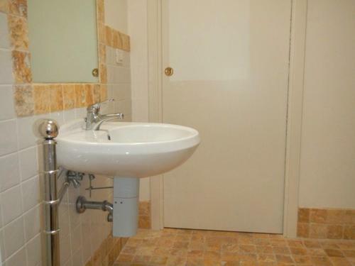 Apartamento S12 - Sirolo, Nuovo Monolocale Con Terrazzo