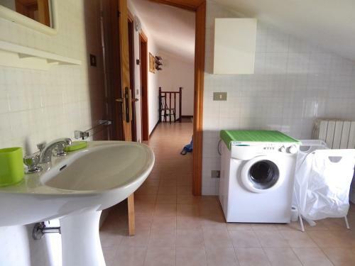Apartamento N67 - Numana, Trilocale In Centro Con Doppi Servizi