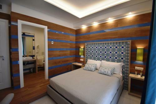 Hostal Melody Sorrento Suites