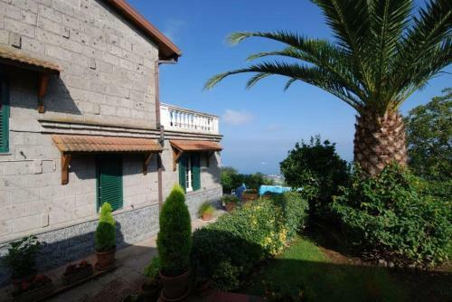 Priora Villa Sleeps 8 Pool Air Con Wifi
