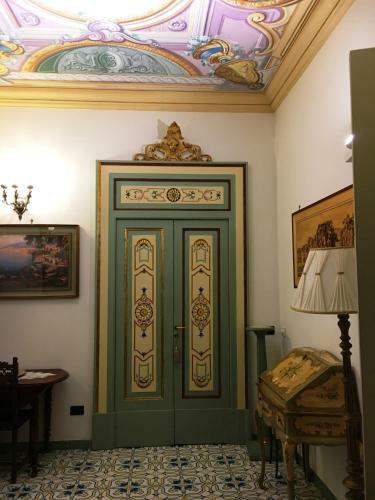 Hostal Old Taverna Sorrentina