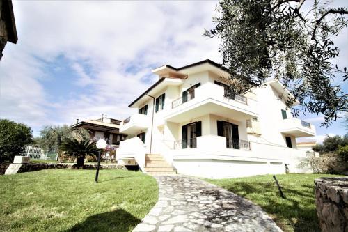 Villa Holidaycasa Iolanda - Piu Spazio Piu Privacy