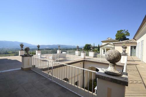 Spoleto Villa Sleeps 23 Pool Air Con Wifi