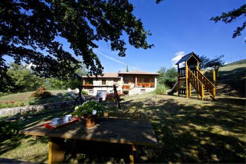 Ponte Biforco Villa Sleeps 8 Pool Wifi