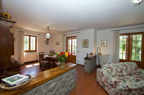 Ponte Biforco Villa Sleeps 8 Pool Wifi