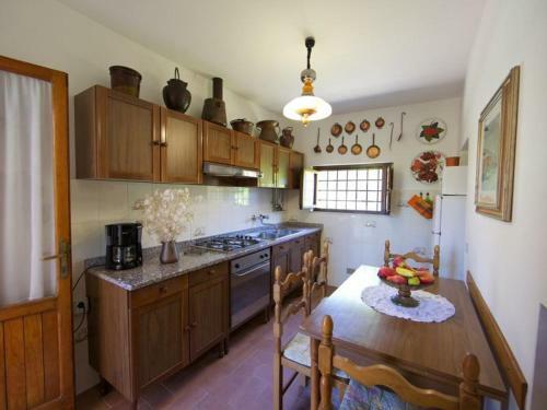 Calcinaia Villa Sleeps 14 Pool Wifi