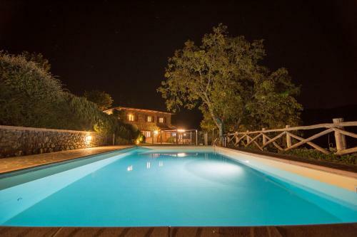Calcinaia Villa Sleeps 14 Pool Wifi