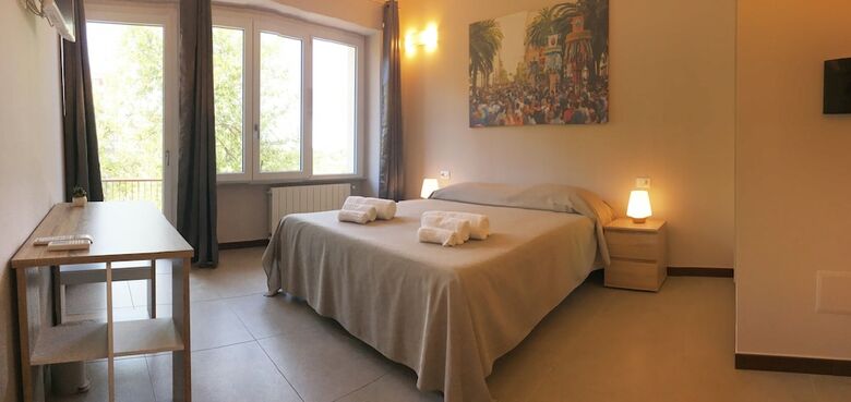 Hostal B&B Viale San Pietro