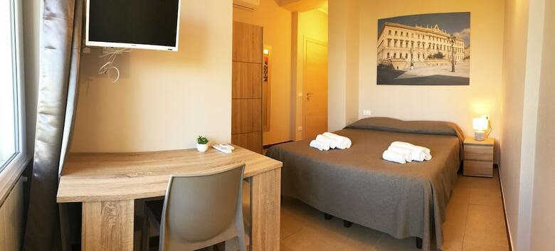 Hostal B&B Viale San Pietro
