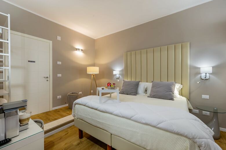 Bed & Breakfast Album Boutique Rooms