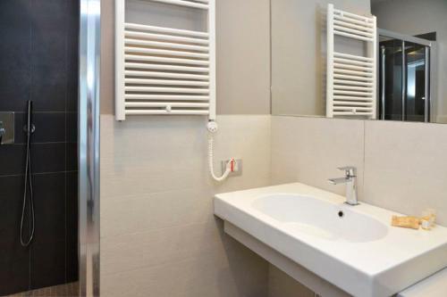 Scicli Villa Sleeps 10 Pool Air Con Wifi