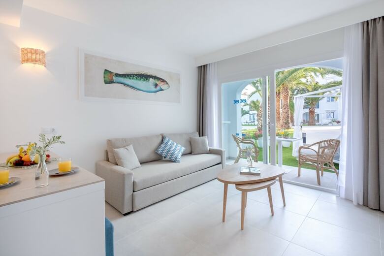 Apartamentos Carema Beach Menorca