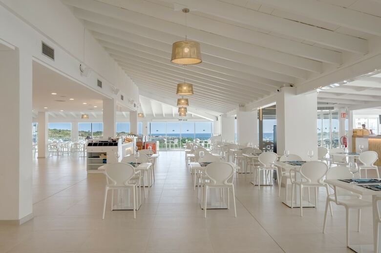 Apartamentos Carema Beach Menorca