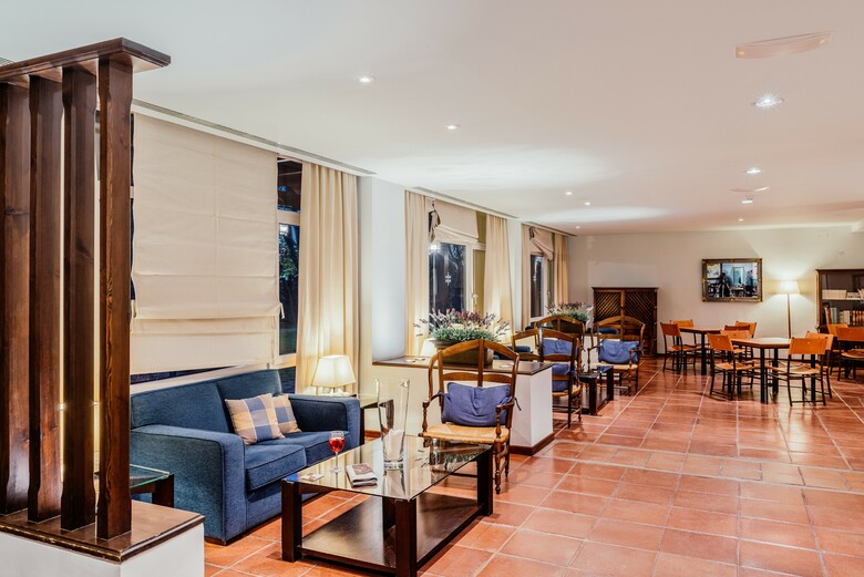 Hotel Parador De Manzanares