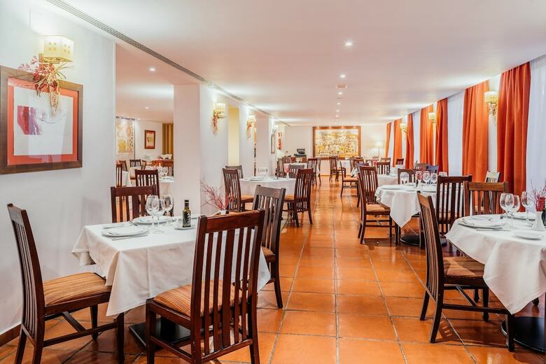 Hotel Parador De Manzanares