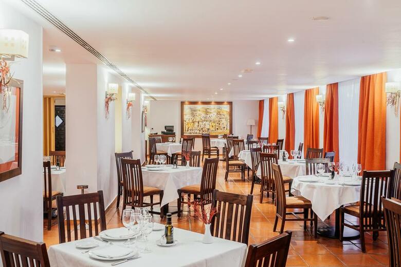 Hotel Parador De Manzanares